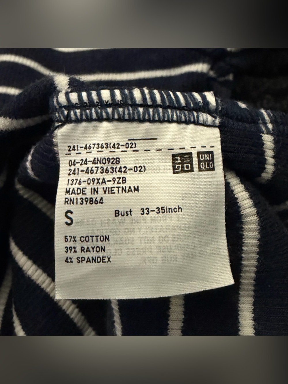 Uniqlo Stripe Knit Crewneck Short Sleeve Top - Picture 3 of 4